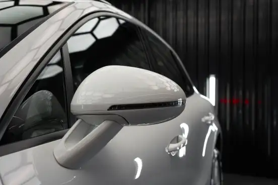 PORSCHE-MACAN-2025