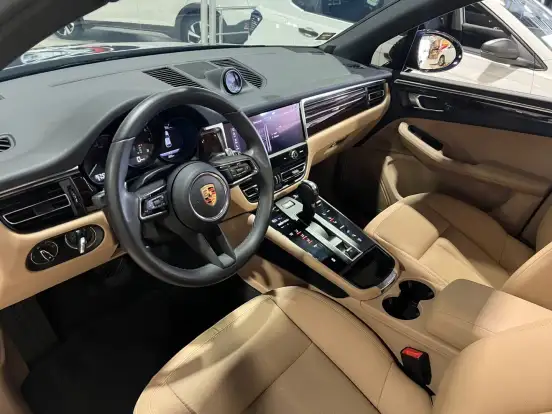 PORSCHE-MACAN-2023
