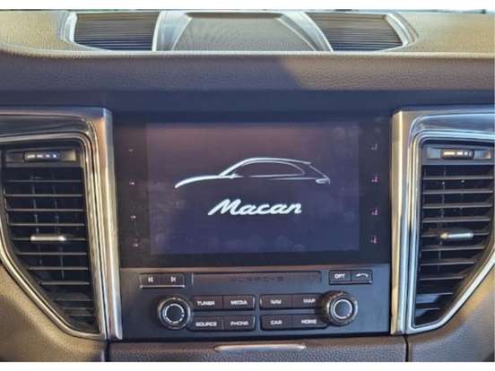 PORSCHE-MACAN-2018
