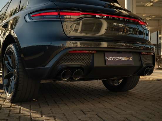 PORSCHE-MACAN-2022
