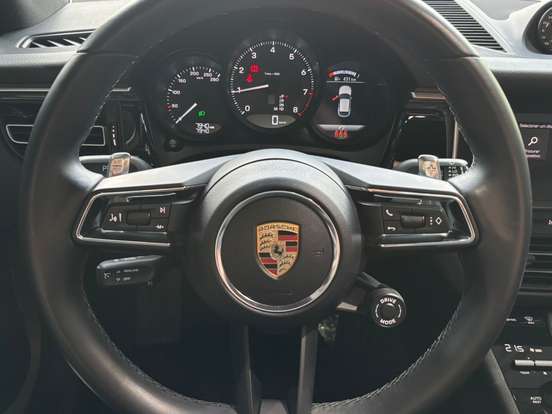 PORSCHE-MACAN-2024