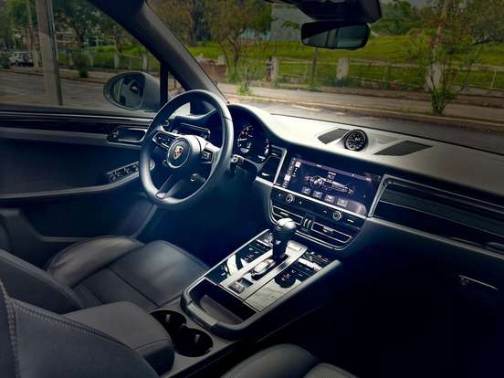 PORSCHE-MACAN-2024