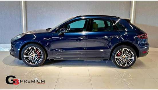 PORSCHE-MACAN-2017