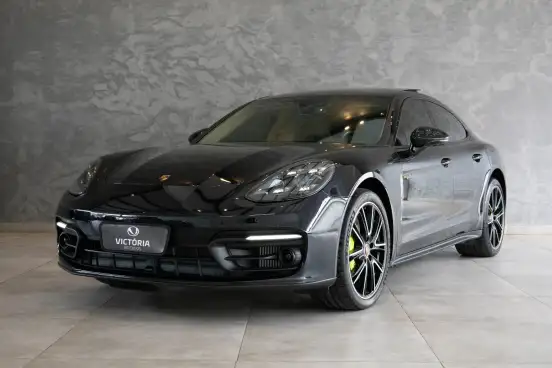 PORSCHE-PANAMERA-2023