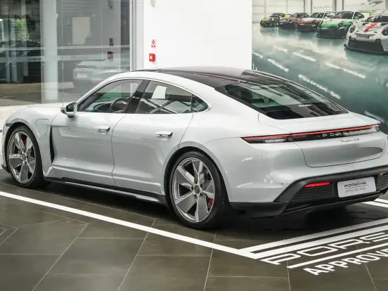 PORSCHE-TAYCAN-4S ELÉTRICO PORSCHE-TAYCAN-2022
