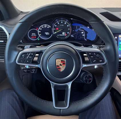 PORSCHE-CAYENNE-2023
