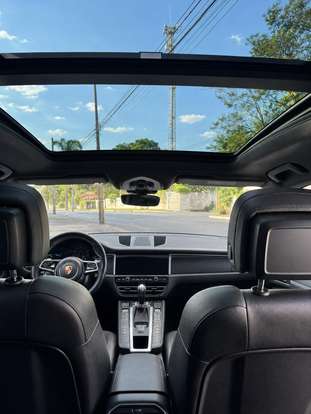 PORSCHE-MACAN-2021