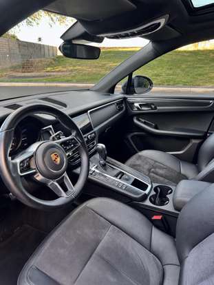 PORSCHE-MACAN-2021