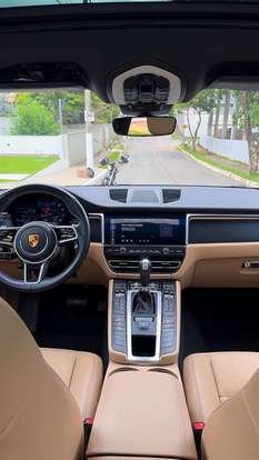 PORSCHE-MACAN-2020
