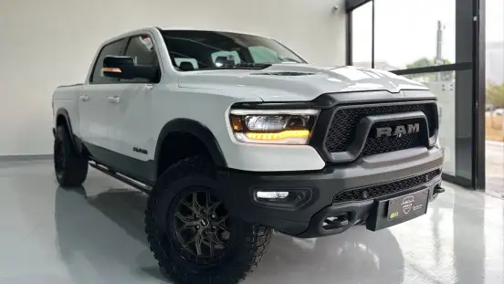 RAM-1500-5.7 V8 GASOLINA REBEL CD 4X4 AUTOMÁTICO RAM-1500-2022