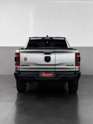 RAM-1500-5.7 V8 GASOLINA REBEL CD 4X4 AUTOMÁTICO RAM-1500-2022