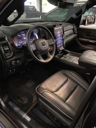 RAM-1500-5.7 V8 GASOLINA LIMITED CD 4X4 AUTOMÁTICO RAM-1500-2023