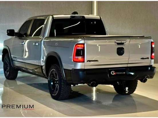 RAM-1500-5.7 V8 GASOLINA REBEL CD 4X4 AUTOMÁTICO RAM-1500-2022