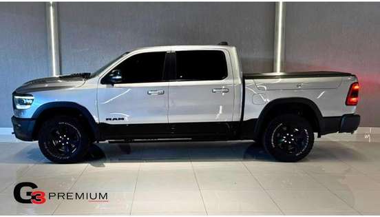 RAM-1500-5.7 V8 GASOLINA REBEL CD 4X4 AUTOMÁTICO RAM-1500-2022