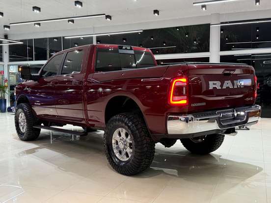 RAM-2500-6.7 I6 TURBO DIESEL LARAMIE CD 4X4 AUTOMÁTICO RAM-2500-2023