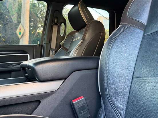 RAM-2500-6.7 I6 TURBO DIESEL NIGHT EDITION CD 4X4 AUTOMÁTICO RAM-2500-2022