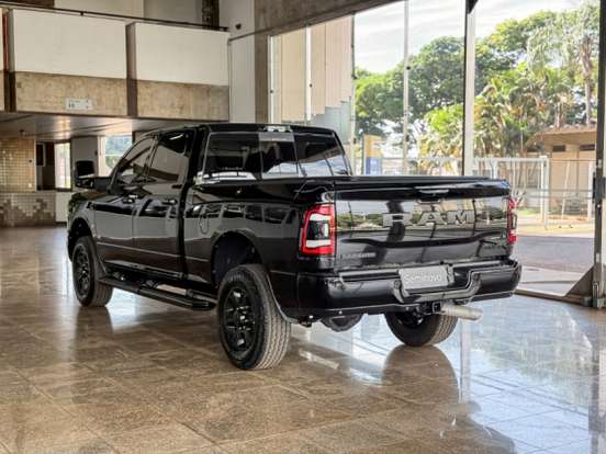 RAM-3500-6.7 I6 TURBO DIESEL LARAMIE CD 4X4 AUTOMÁTICO RAM-3500-2023