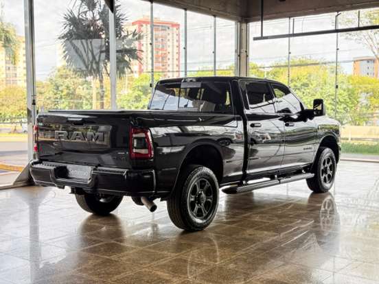 RAM-3500-6.7 I6 TURBO DIESEL LARAMIE CD 4X4 AUTOMÁTICO RAM-3500-2023