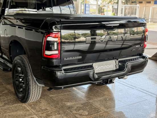 RAM-3500-6.7 I6 TURBO DIESEL LARAMIE CD 4X4 AUTOMÁTICO RAM-3500-2023