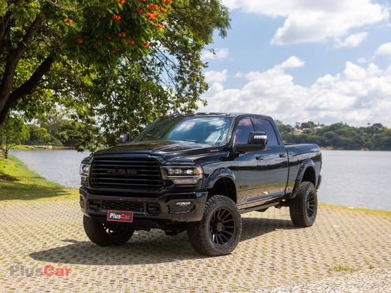 RAM 3500 6.7 I6 TURBO DIESEL LIMITED LONGHORN CD 4X4  AUTOMÁTICO