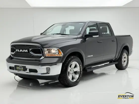 RAM CLASSIC 5.7 V8 GASOLINA LARAMIE CD 4X4 AUTOMÁTICO RAM CLASSIC 5.7 V8 GASOLINA LARAMIE CD 4X4 AUTOMÁTICO