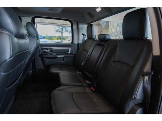 RAM-CLASSIC-5.7 V8 GASOLINA LARAMIE NIGHT EDITION CD 4X4 AUTOMÁTICO RAM-CLASSIC-2022