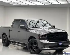 RAM CLASSIC 5.7 V8 GASOLINA LARAMIE NIGHT EDITION CD 4X4 AUTOMÁTICO RAM CLASSIC 5.7 V8 GASOLINA LARAMIE NIGHT EDITION CD 4X4 AUTOMÁTICO