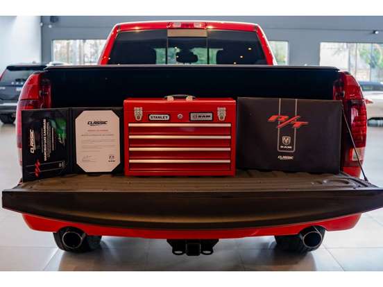 RAM-CLASSIC-5.7 V8 GASOLINA R/T CD 4X4 AUTOMÁTICO RAM-CLASSIC-2023