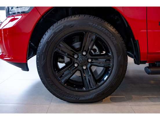 RAM-CLASSIC-5.7 V8 GASOLINA R/T CD 4X4 AUTOMÁTICO RAM-CLASSIC-2023
