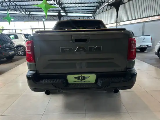 RAM-RAMPAGE-2.0 HURRICANE 4 TURBO GASOLINA R/T 4X4 AUTOMÁTICO RAM-RAMPAGE-2023