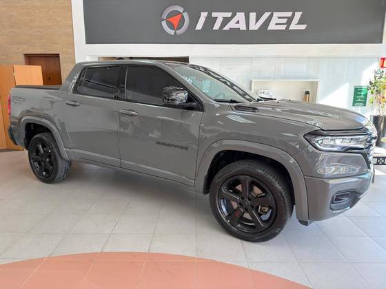 RAM RAMPAGE 2.0 HURRICANE 4 TURBO GASOLINA R/T 4X4 AUTOMÁTICO