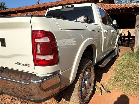 RAM-2500-6.7 I6 TURBO DIESEL LARAMIE CD 4X4 AUTOMÁTICO RAM-2500-2020