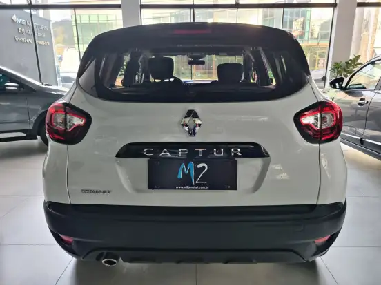 RENAULT-CAPTUR-2018