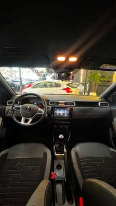 RENAULT-DUSTER-2023