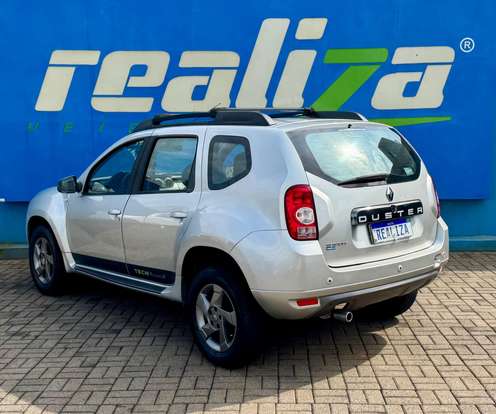 RENAULT-DUSTER-2014