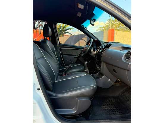 RENAULT-DUSTER OROCH-2021