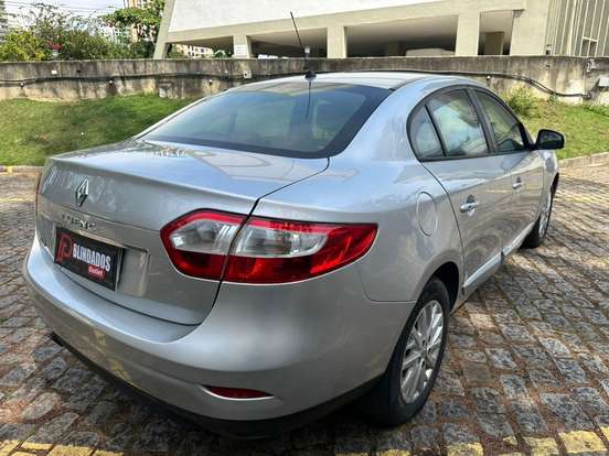 RENAULT-FLUENCE-2015