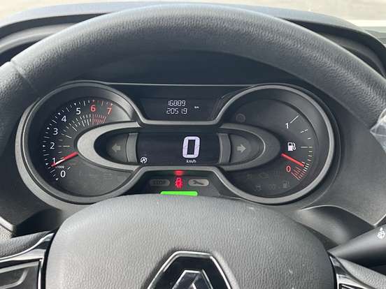 RENAULT-OROCH-2024