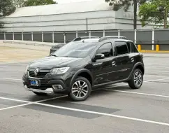 RENAULT SANDERO 1.6 16V SCE FLEX INTENSE X-TRONIC RENAULT SANDERO 1.6 16V SCE FLEX INTENSE X-TRONIC