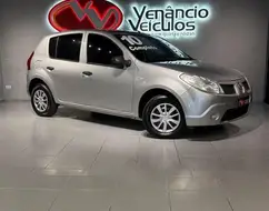 RENAULT SANDERO 1.0 AUTHENTIQUE 16V FLEX 4P MANUAL RENAULT SANDERO 1.0 AUTHENTIQUE 16V FLEX 4P MANUAL