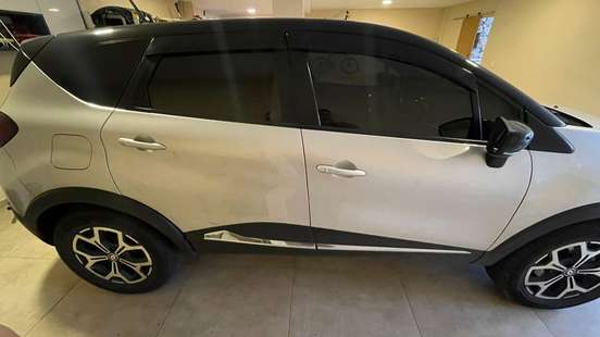 RENAULT-CAPTUR-2021