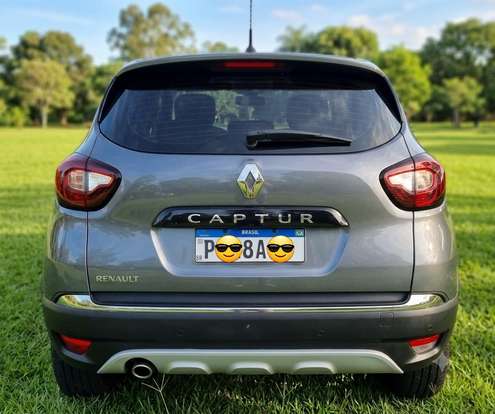 RENAULT-CAPTUR-2017