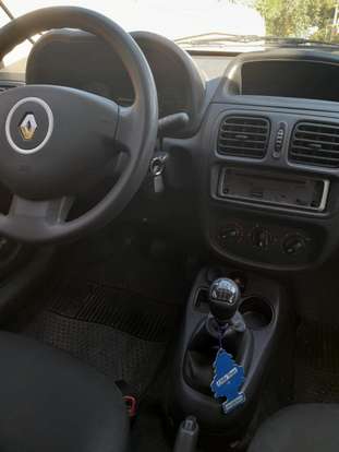 RENAULT-CLIO-2014
