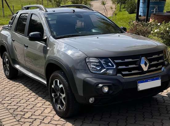 RENAULT-OROCH-2023