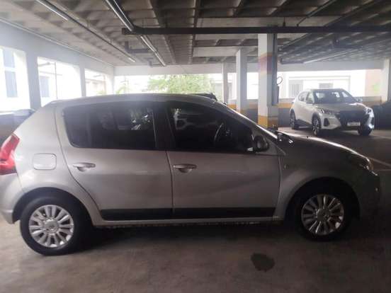 RENAULT-SANDERO-1.6 PRIVILÈGE 8V FLEX 4P MANUAL RENAULT-SANDERO-2012
