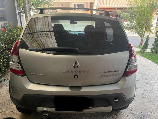 RENAULT-SANDERO-1.6 STEPWAY 16V FLEX 4P AUTOMÁTICO RENAULT-SANDERO-2013