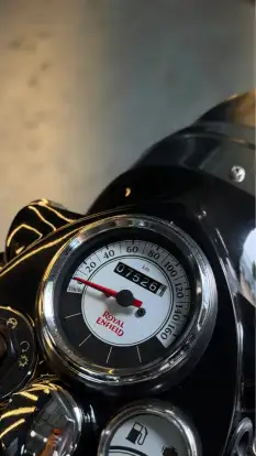 ROYAL ENFIELD-CLASSIC TRIBUTE BLACK-2021