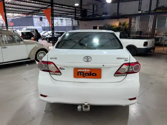 TOYOTA-COROLLA-2013