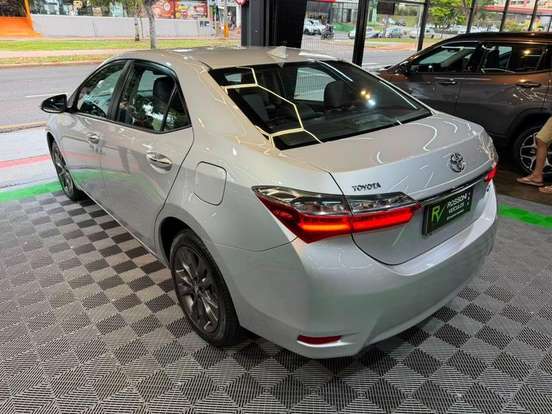 TOYOTA-COROLLA-1.8 GLI 16V FLEX 4P AUTOMÁTICO TOYOTA-COROLLA-2018