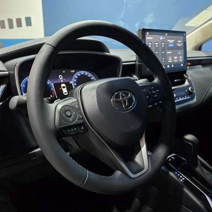 TOYOTA-COROLLA-2025